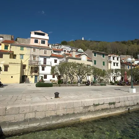 Appartamento Sanjin With Sea View